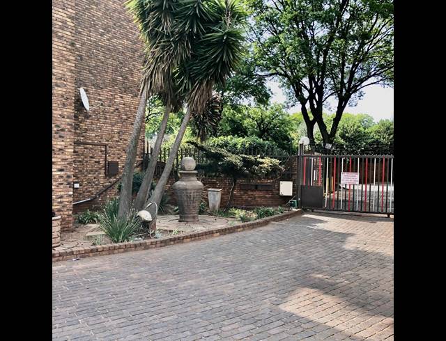 2 BEDROOM SECTIONAL TITLE FOR SALE IN BERTON PARK